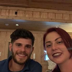 Meet your Posher, Cait